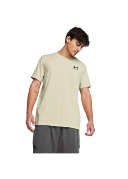 Męski t-shirt z nadrukiem Under Armour UA Logo Emb Heavyweight SS - beżowy ze sklepu Sportstylestory.com w kategorii T-shirty męskie - zdjęcie 183768937