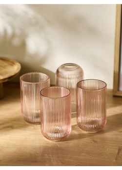 Sinsay - Zestaw ryflowanych szklanek z kolorowego szkła 4 pack - różowy ze sklepu Sinsay w kategorii Szklanki - zdjęcie 183774817