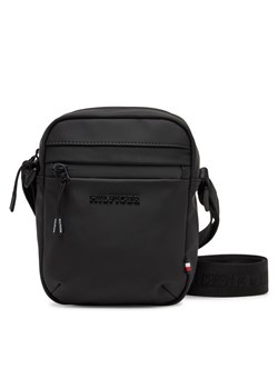 Saszetka Tommy Hilfiger Th Tpu Mini Reporter AM0AM13498 Czarny ze sklepu eobuwie.pl w kategorii Torby męskie - zdjęcie 183775325