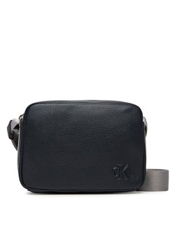 Saszetka Calvin Klein Jeans Cargo Camera Bag LV04G3081G Niebieski ze sklepu eobuwie.pl w kategorii Saszetki - zdjęcie 183808047