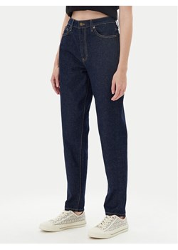 Guess Jeans Jeansy W4YA0D D5CC1 Granatowy Mom Fit ze sklepu MODIVO w kategorii Jeansy damskie - zdjęcie 183813359
