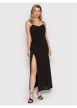 Rinascimento Sukienka koktajlowa CFC0107443003 Czarny Slim Fit ze sklepu MODIVO w kategorii Sukienki - zdjęcie 183814308