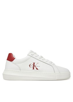 Calvin Klein Jeans Sneakersy Chunky Cupsole Monologo YM0YM01317 Biały ze sklepu MODIVO w kategorii Buty sportowe męskie - zdjęcie 183814379