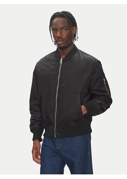HUGO Kurtka bomber Biero 2531 50548696 Czarny Regular Fit ze sklepu MODIVO w kategorii Kurtki męskie - zdjęcie 183814428