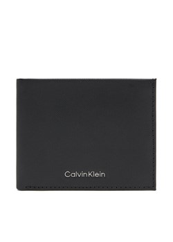 Calvin Klein Portfel męski Ck Must Billfold LV04D1042G Czarny ze sklepu MODIVO w kategorii Portfele męskie - zdjęcie 183814439