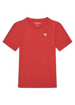 Guess T-Shirt L5YI38 K5M20 Czerwony Regular Fit ze sklepu MODIVO w kategorii T-shirty chłopięce - zdjęcie 183814535