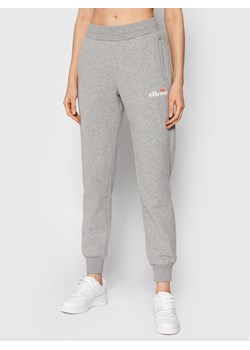 Ellesse Spodnie dresowe Hallouli SGK13652 Szary Regular Fit ze sklepu MODIVO w kategorii Spodnie damskie - zdjęcie 183814578