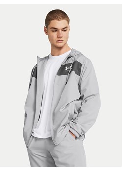 Under Armour Wiatrówka Ua Sportstyle 1361621 Szary Loose Fit ze sklepu MODIVO w kategorii Kurtki męskie - zdjęcie 183814738