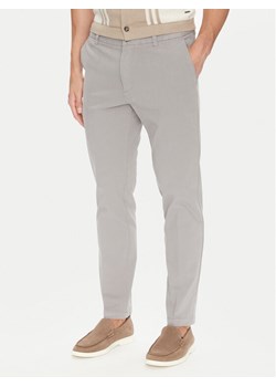 BOSS Chinosy H-Kane1 50543304 Szary Modern Fit ze sklepu MODIVO w kategorii Spodnie męskie - zdjęcie 183814867