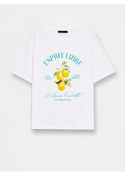 Mohito - T-shirt z nadrukiem cytryn - biały ze sklepu Mohito w kategorii Bluzki damskie - zdjęcie 183831577