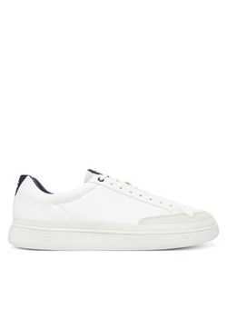 Sneakersy Ugg M South Bay Sneaker Low 1108959 Biały ze sklepu eobuwie.pl w kategorii Buty sportowe męskie - zdjęcie 183838817