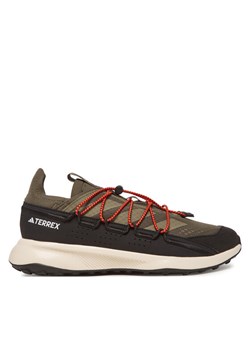 Trekkingi adidas Terrex Voyager 21 Travel JI1029 Khaki ze sklepu eobuwie.pl w kategorii Buty trekkingowe męskie - zdjęcie 183851438