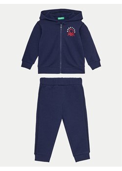 United Colors Of Benetton Dres 3J68GK00L Granatowy Regular Fit ze sklepu MODIVO w kategorii Dresy chłopięce - zdjęcie 183851685