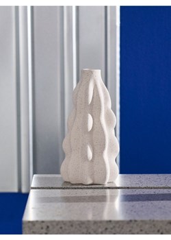 Sinsay - Nakrapiany wazon ceramiczny - biały ze sklepu Sinsay w kategorii Wazony - zdjęcie 183855068