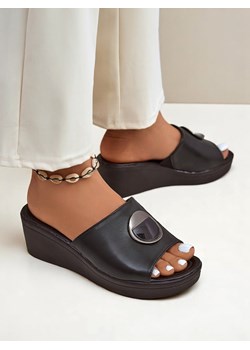Royalfashion Damskie klapki na koturnie Elira ze sklepu royalfashion.pl w kategorii Klapki damskie - zdjęcie 183855515
