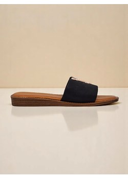 Royalfashion Damskie klapki na płaskiej podeszwie Livia Comfort ze sklepu royalfashion.pl w kategorii Klapki damskie - zdjęcie 183855695