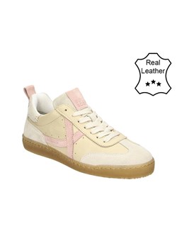 Bullboxer Skórzane sneakersy w kolorze beżowo-jasnoróżowym ze sklepu Limango Polska w kategorii Buty sportowe damskie - zdjęcie 183857458