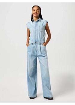 WRANGLER DAMSKI KOMBINEZON JEANSOWE WRANGLER TROUSER JUMPSUIT PALE BLUE WASH 112362713 ze sklepu YouNeedit.pl w kategorii Spodnie damskie - zdjęcie 183859078