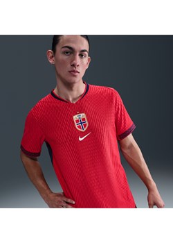 Męska autentyczna koszulka piłkarska Nike Dri-FIT ADV Norwegia Match 2025 (drużyna kobiet) (wersja domowa) - Czerwony ze sklepu Nike poland w kategorii T-shirty męskie - zdjęcie 183860379