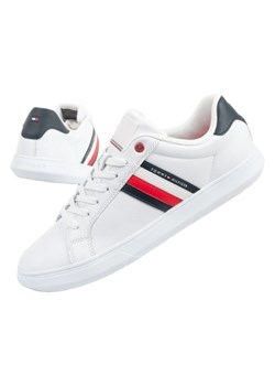 Buty Tommy Hilfiger FM0FM04921YBS białe ze sklepu ButyModne.pl w kategorii Trampki męskie - zdjęcie 183860667