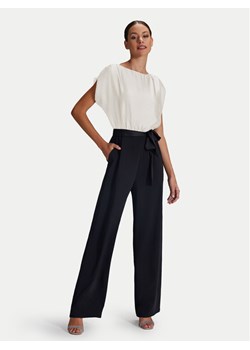 Swing Kombinezon 3AH00900 Czarny Regular Fit ze sklepu MODIVO w kategorii Kombinezony damskie - zdjęcie 183867425