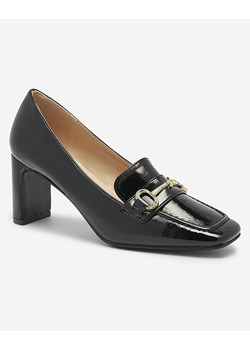 Royalfashion Lakierowane damskie czółenka w kolorze czarnym Koccol ze sklepu royalfashion.pl w kategorii Czółenka - zdjęcie 183871496