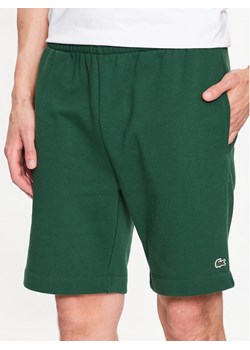 Lacoste Szorty sportowe GH9627 Zielony Regular Fit ze sklepu MODIVO w kategorii Spodenki męskie - zdjęcie 183874637