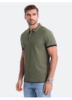 Męska bawełniana koszulka polo z kontrastowymi wykończeniami – oliwkowa V6 OM-POSS-0113 ze sklepu ombre w kategorii T-shirty męskie - zdjęcie 183875868