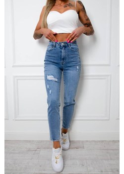 SPODNIE JEANSOWE MOM FIT Z PRZETARCIAMI- NIEBIESKIE ze sklepu olika.com.pl w kategorii Jeansy damskie - zdjęcie 183879887