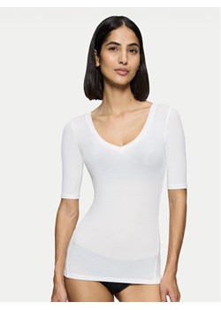 Triumph Koszulka piżamowa Beauty Layers 10222610 Écru Slim Fit ze sklepu MODIVO w kategorii Piżamy damskie - zdjęcie 183882769