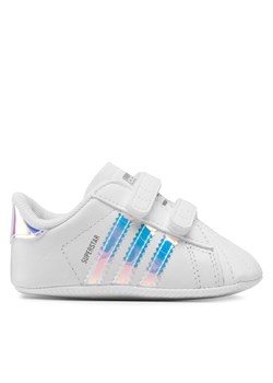 Sneakersy adidas Superstar Crib BD8000 Biały ze sklepu eobuwie.pl w kategorii Buciki niemowlęce - zdjęcie 183884757