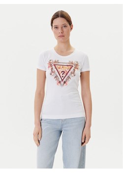 Guess T-Shirt W5YI08 J1314 Biały Regular Fit ze sklepu MODIVO w kategorii Bluzki damskie - zdjęcie 183885586