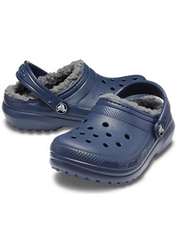 Crocs Chodaki &quot;Classic Lined&quot; w kolorze granatowym ze sklepu Limango Polska w kategorii Klapki dziecięce - zdjęcie 183893667