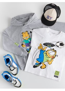 Reserved - T-shirt GARFIELD - biały - id: 924EG-00X - marki Reserved - 183900195 Reserved - T-shirt GARFIELD - biały ze sklepu Reserved w kategorii T-shirty chłopięce - zdjęcie 183900195