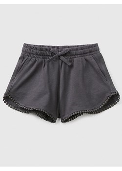 Benetton Szorty w kolorze antracytowym ze sklepu Limango Polska w kategorii Spodenki dziewczęce - zdjęcie 183901979