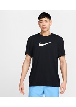 Męska koszulka z krótkim rękawem Nike Swim Hydroguard - Czerń ze sklepu Nike poland w kategorii T-shirty męskie - zdjęcie 183902995