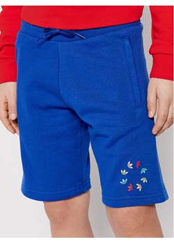 adidas Szorty sportowe adicolor HE6833 Niebieski Regular Fit ze sklepu MODIVO w kategorii Spodenki chłopięce - zdjęcie 183915207