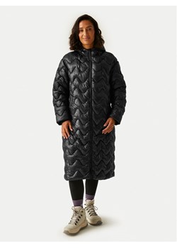 Regatta Kurtka zimowa Cambrie II RWN312 Czarny Regular Fit ze sklepu MODIVO w kategorii Kurtki damskie - zdjęcie 183924907