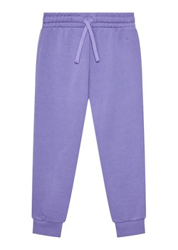 United Colors Of Benetton Spodnie dresowe 3J68CF02H Fioletowy Relaxed Fit ze sklepu MODIVO w kategorii Spodnie dziewczęce - zdjęcie 183924948