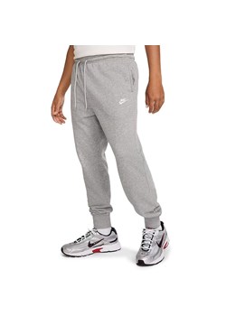 Spodnie męskie Nike Sportswear Club FN3801-063 - szare ze sklepu streetstyle24.pl w kategorii Spodnie męskie - zdjęcie 183927166