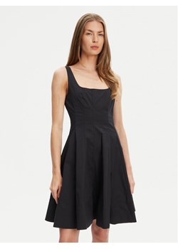 STAUD Sukienka codzienna Mini Wells 90-7502 Czarny Slim Fit ze sklepu MODIVO w kategorii Sukienki - zdjęcie 183928696