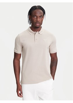 Guess Polo Z5YP02 K9WF1 Beżowy Regular Fit ze sklepu MODIVO w kategorii T-shirty męskie - zdjęcie 183932116