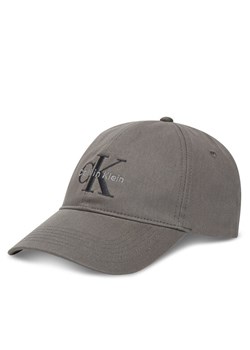Calvin Klein Czapka z daszkiem LV04G5004G Szary ze sklepu MODIVO w kategorii Czapki z daszkiem męskie - zdjęcie 183937897