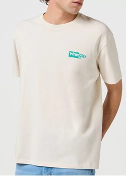 WRANGLER MĘSKA KOSZULKA WRANGLER GRAPHIC TEE VINTAGE WHITE 112362353 ze sklepu YouNeedit.pl w kategorii T-shirty męskie - zdjęcie 183942546