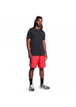 Męskie spodenki treningowe Under Armour Tech Graphic Short - czerwone ze sklepu Sportstylestory.com w kategorii Spodenki męskie - zdjęcie 183942947