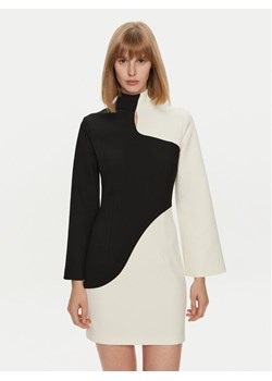 Simona Corsellini Sukienka koktajlowa A24CPAB016 Czarny Relaxed Fit ze sklepu MODIVO w kategorii Sukienki - zdjęcie 183945185