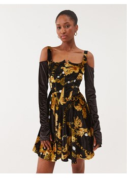Versace Jeans Couture Sukienka koktajlowa 75HAO914 Czarny Regular Fit ze sklepu MODIVO w kategorii Sukienki - zdjęcie 183945219