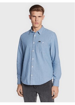 Lee Koszula Leesure L66NMWUF 112145379 Błękitny Regular Fit ze sklepu MODIVO w kategorii Koszule męskie - zdjęcie 183945535