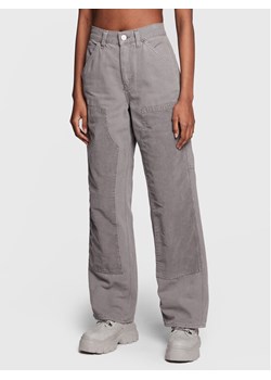 BDG Urban Outfitters Jeansy 76282896 Szary Relaxed Fit ze sklepu MODIVO w kategorii Jeansy damskie - zdjęcie 183945556