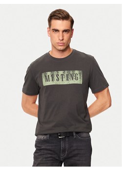 Mustang T-Shirt Austin 1015661 Szary Regular Fit ze sklepu MODIVO w kategorii T-shirty męskie - zdjęcie 183945755